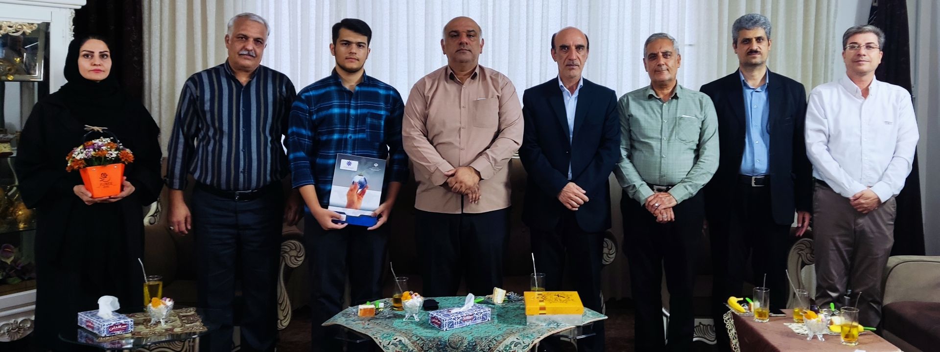 تقدیر از موفقیت‌های تحصیلی دانش‌آموزان